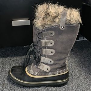 Sorel Joan of Arctic Boots- Gray with fur